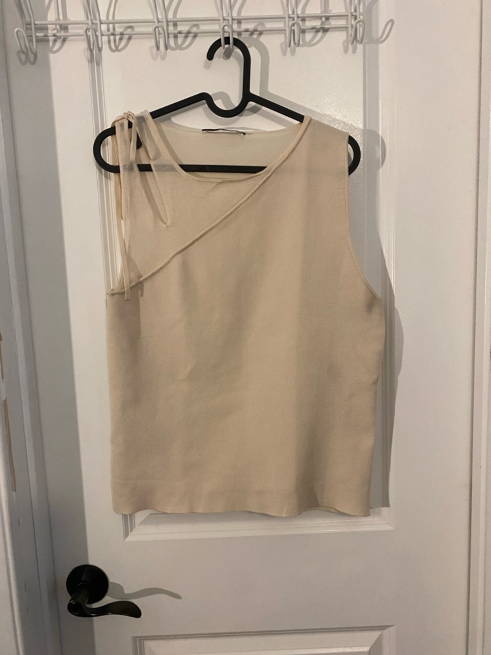Mango Cream Fine Knit Sleeveless Top